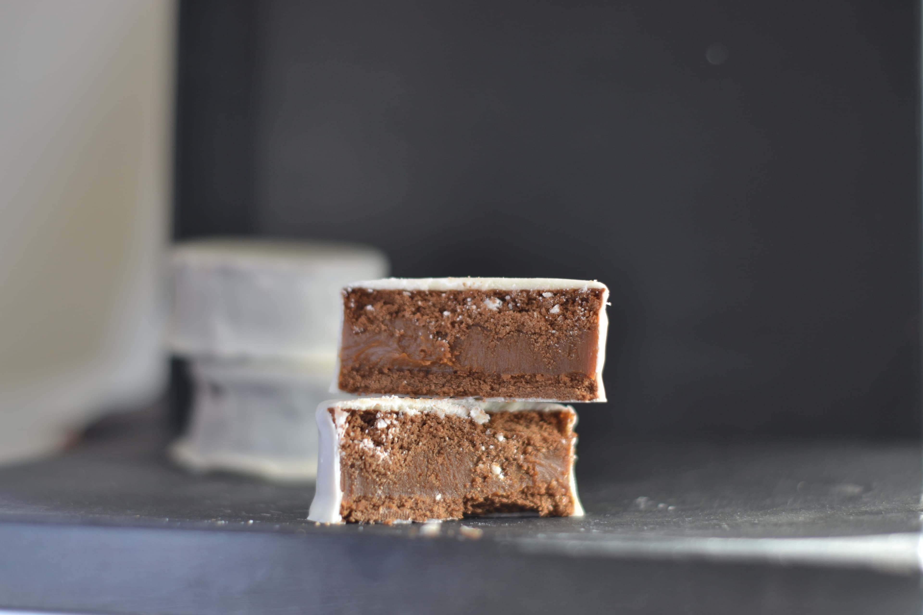 Detalle de alfajor artesanal MANTO