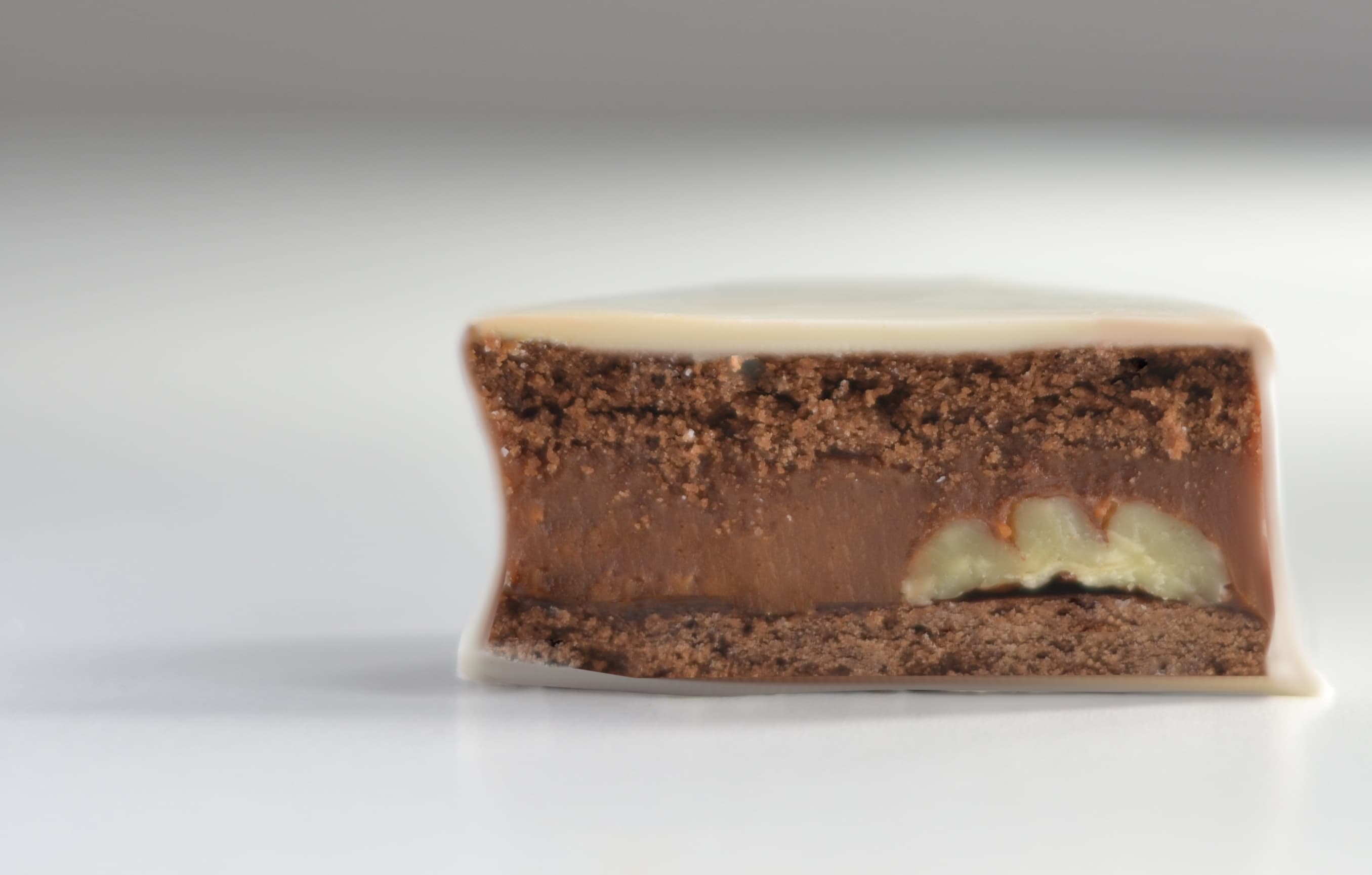 Alfajor premiado de nuez blanco